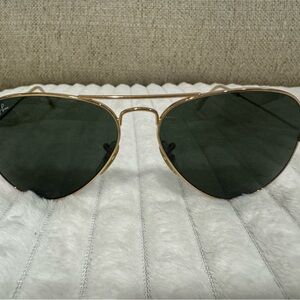 Ray-Ban Gold Frame Aviator Sunglasses